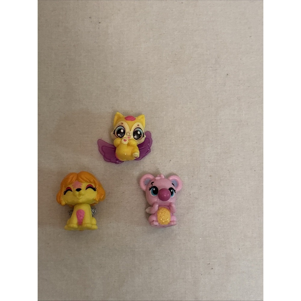 Hatchimals CollEGGtibles Lot of 3 Mini Action Figures Yellow Pink Multi